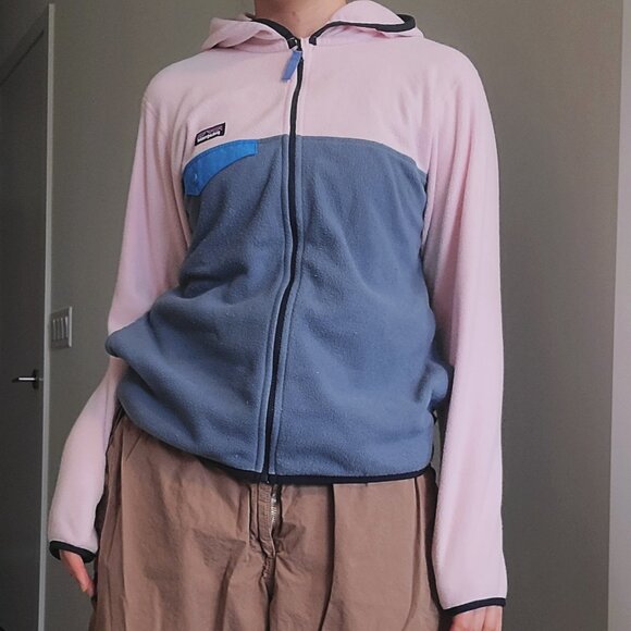 Patagonia Jackets & Blazers - Patagonia Baby Pink Fleece Zip Hoodie
